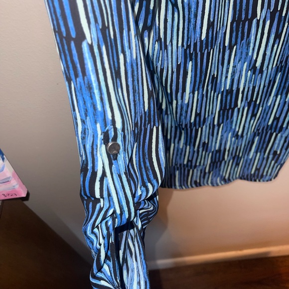 Blue Stripe Pattern Button Up - Picture 7 of 7